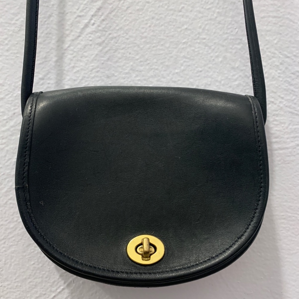 Vintage Coach crossbody purse